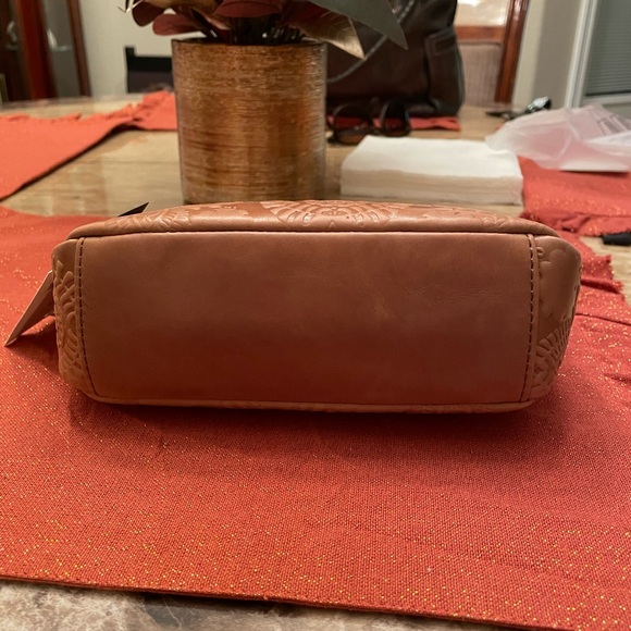 The Sak Brown Leather Clutch NWT - Picture 10 of 12